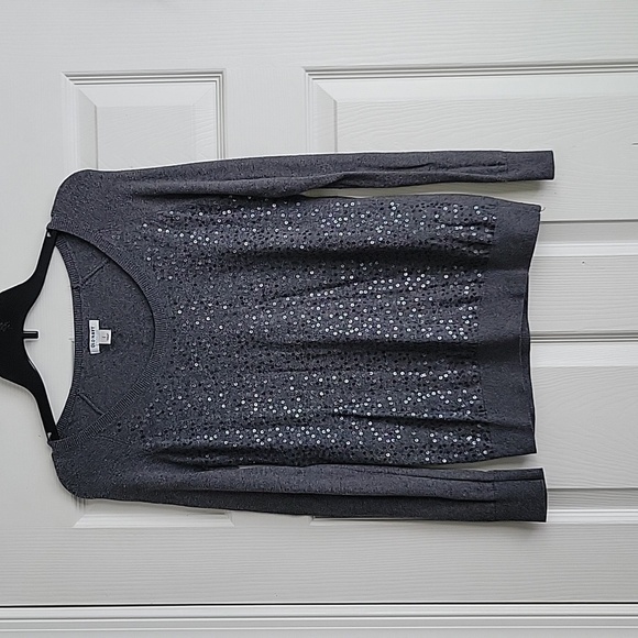 Old Navy Lightweight Sweater - Picture 1 of 11
